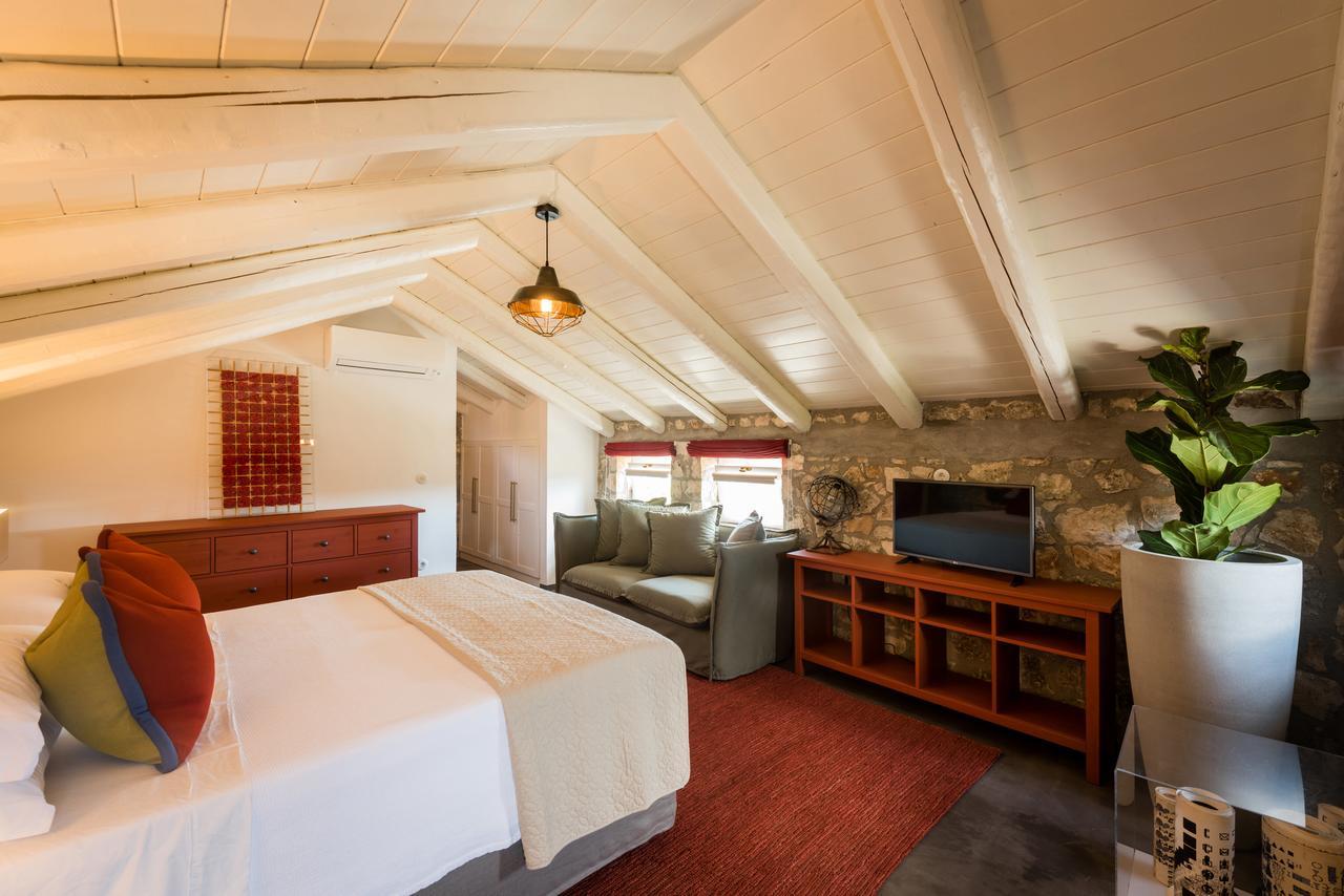 North Point Rooms Antipata  Luaran gambar